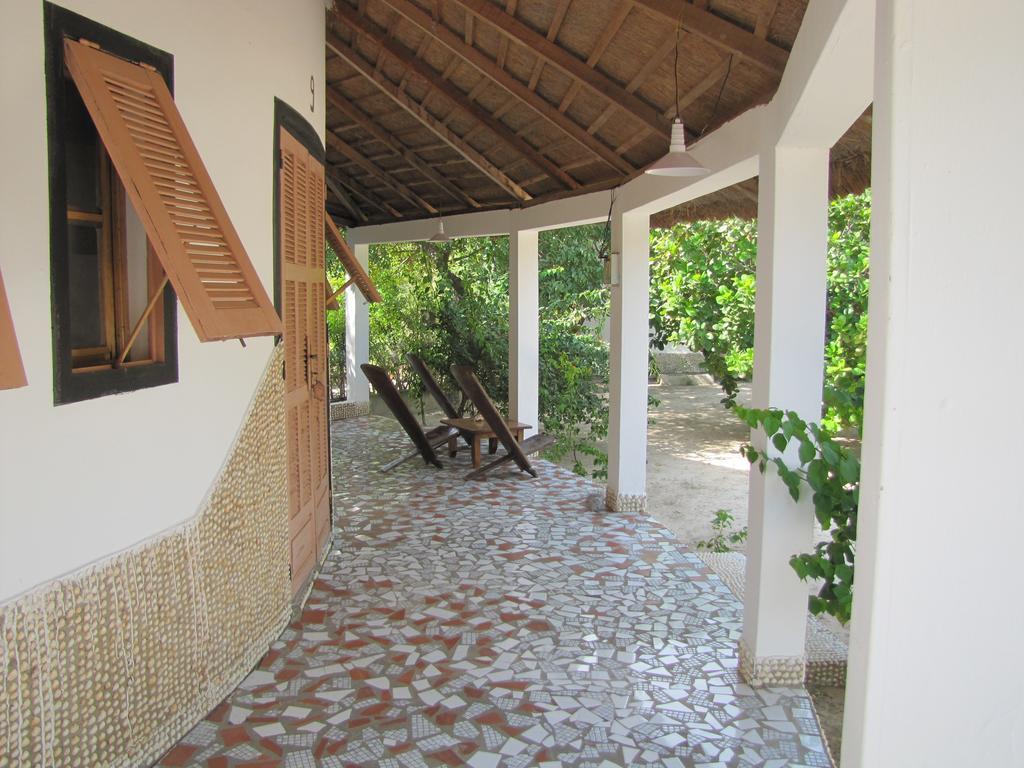 Bazouk Du Saloum Ecolodge Mar Lodj Room photo